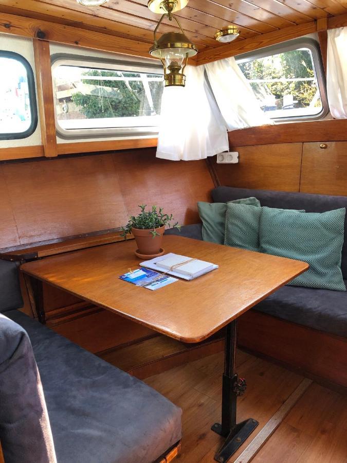 Boot & Breakfast - Slapen Op Het Water Botel Enkhuizen