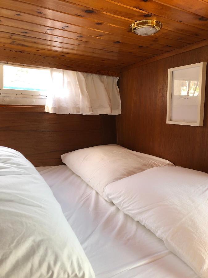 Boot & Breakfast - Slapen Op Het Water Botel *