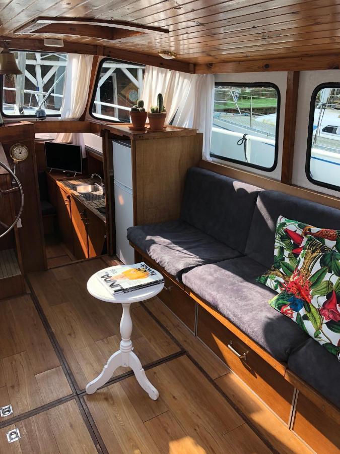 Botel Boot & Breakfast - Slapen Op Het Water *