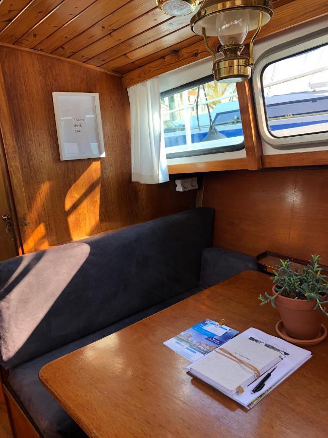 Boot & Breakfast - Slapen Op Het Water Botel Enkhuizen