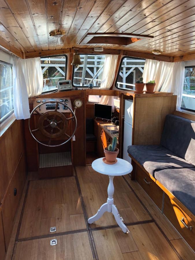 Botel Boot & Breakfast - Slapen Op Het Water